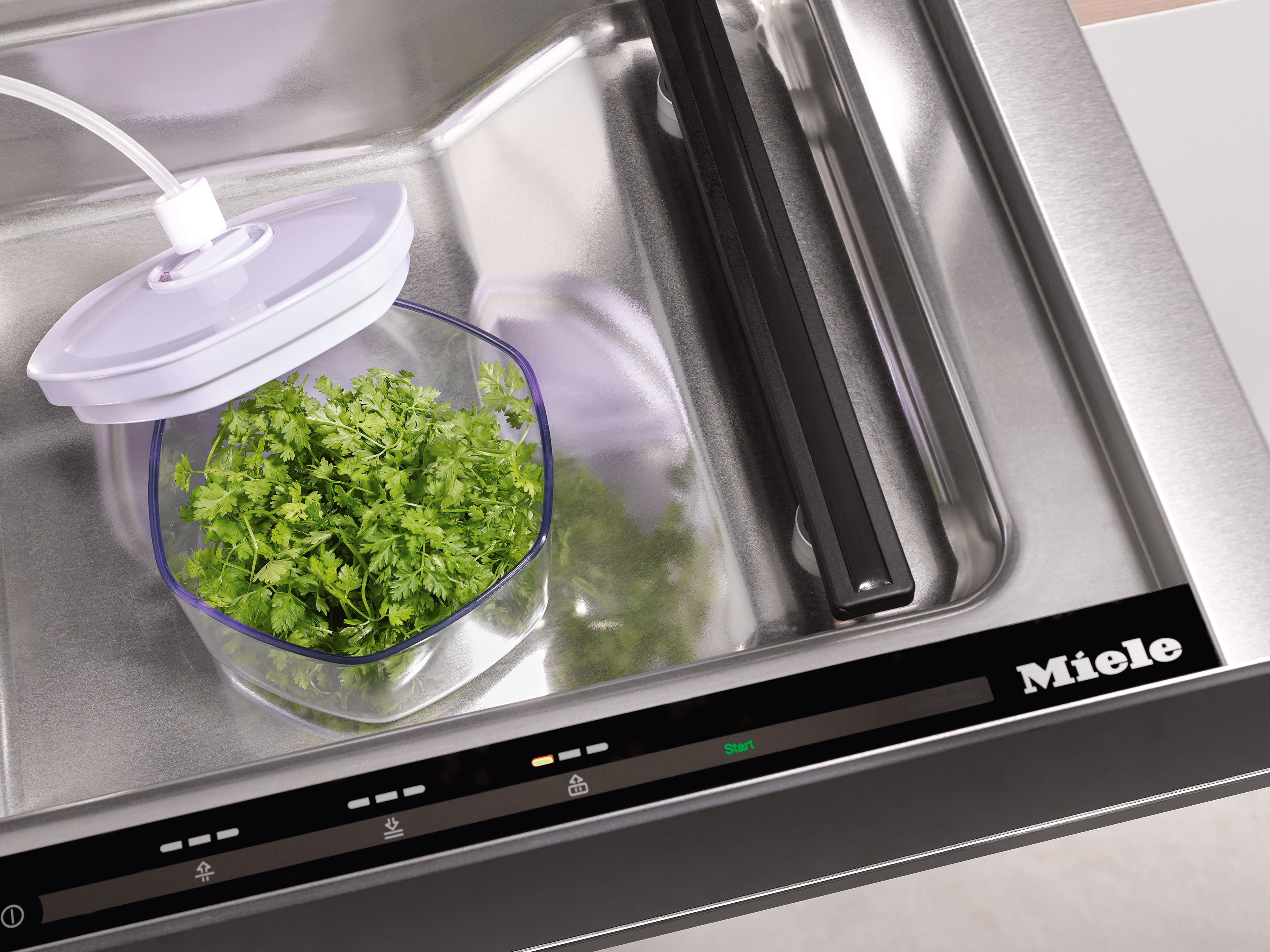 Miele EVS7670AMB Marinating 
