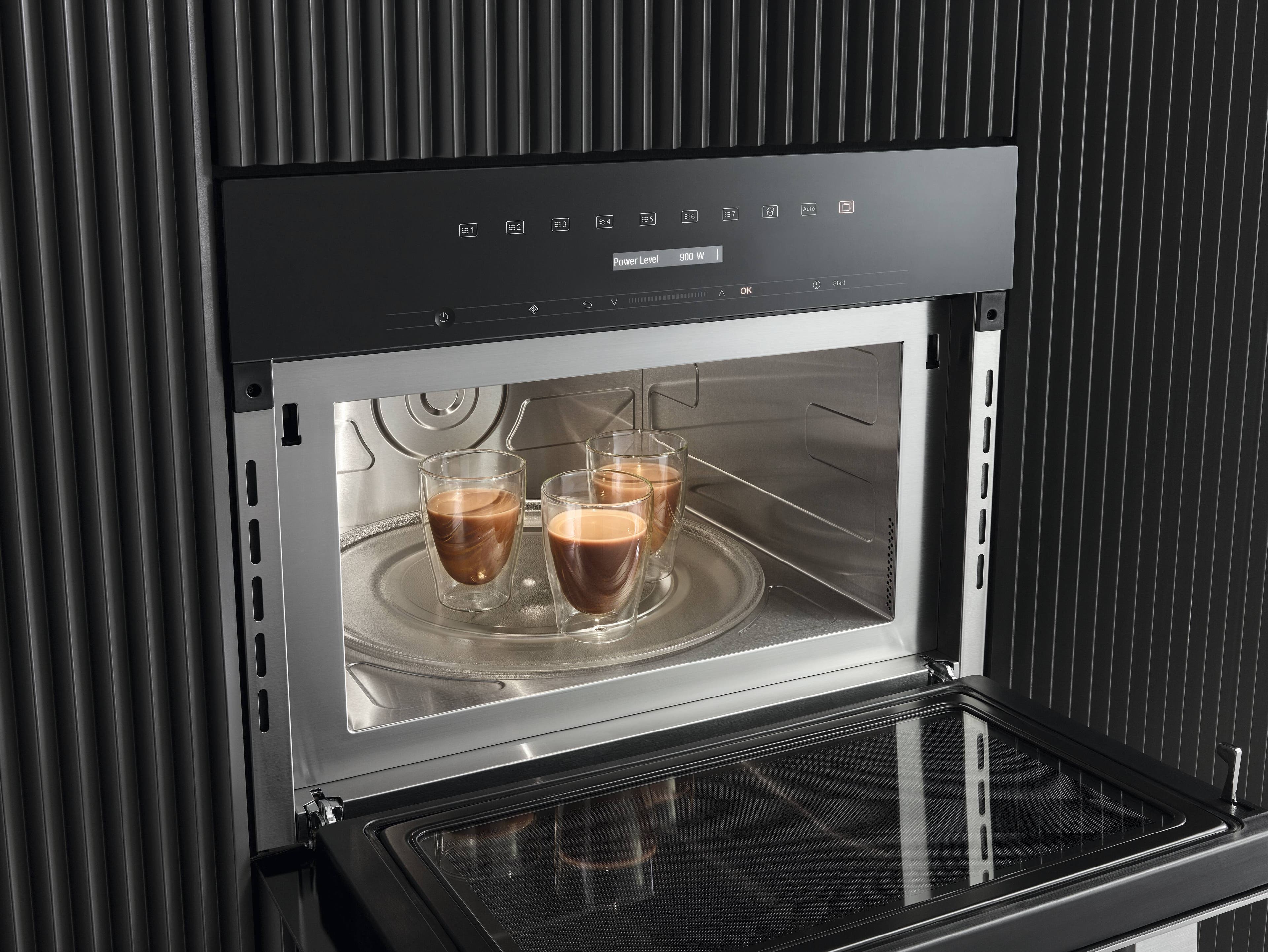 Miele M7240TCAM Minute Plus Button 
