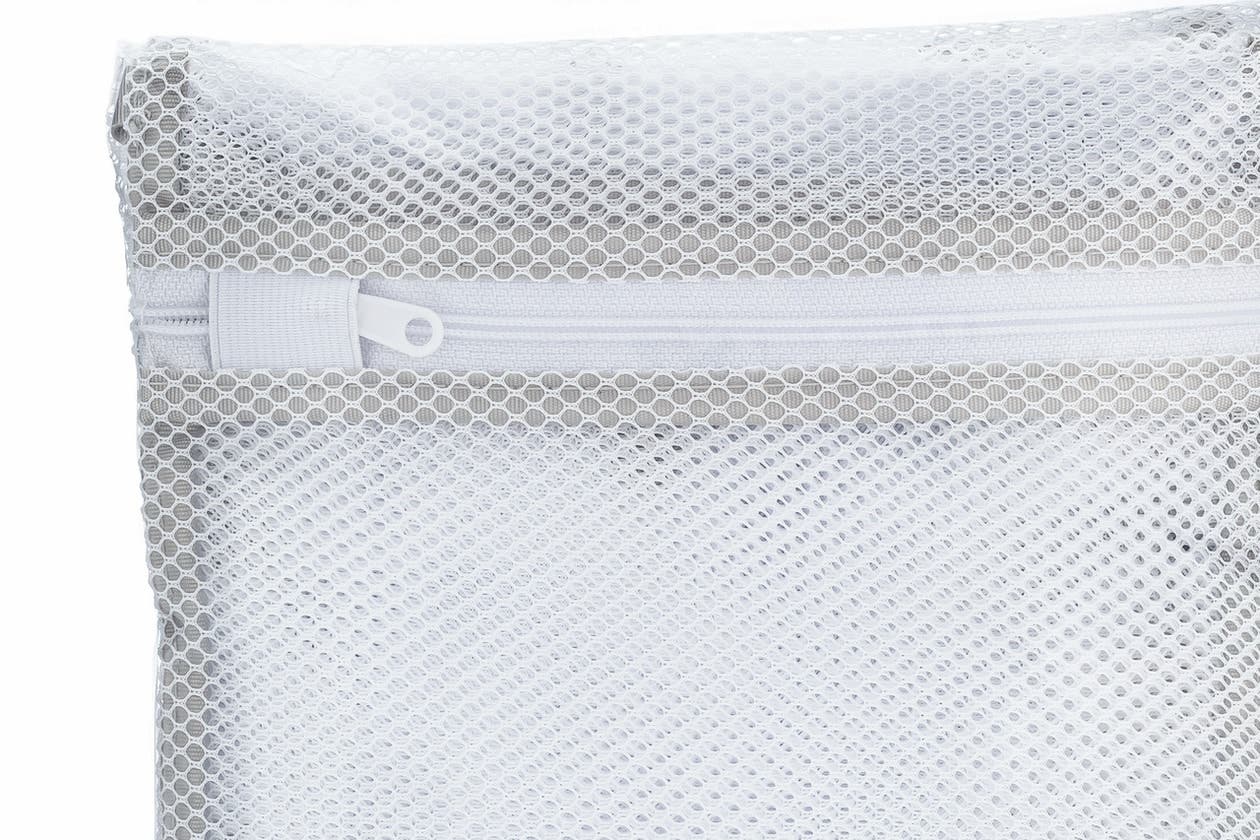 Electrolux 14ELWBAG02 Zipper Pocket Protection