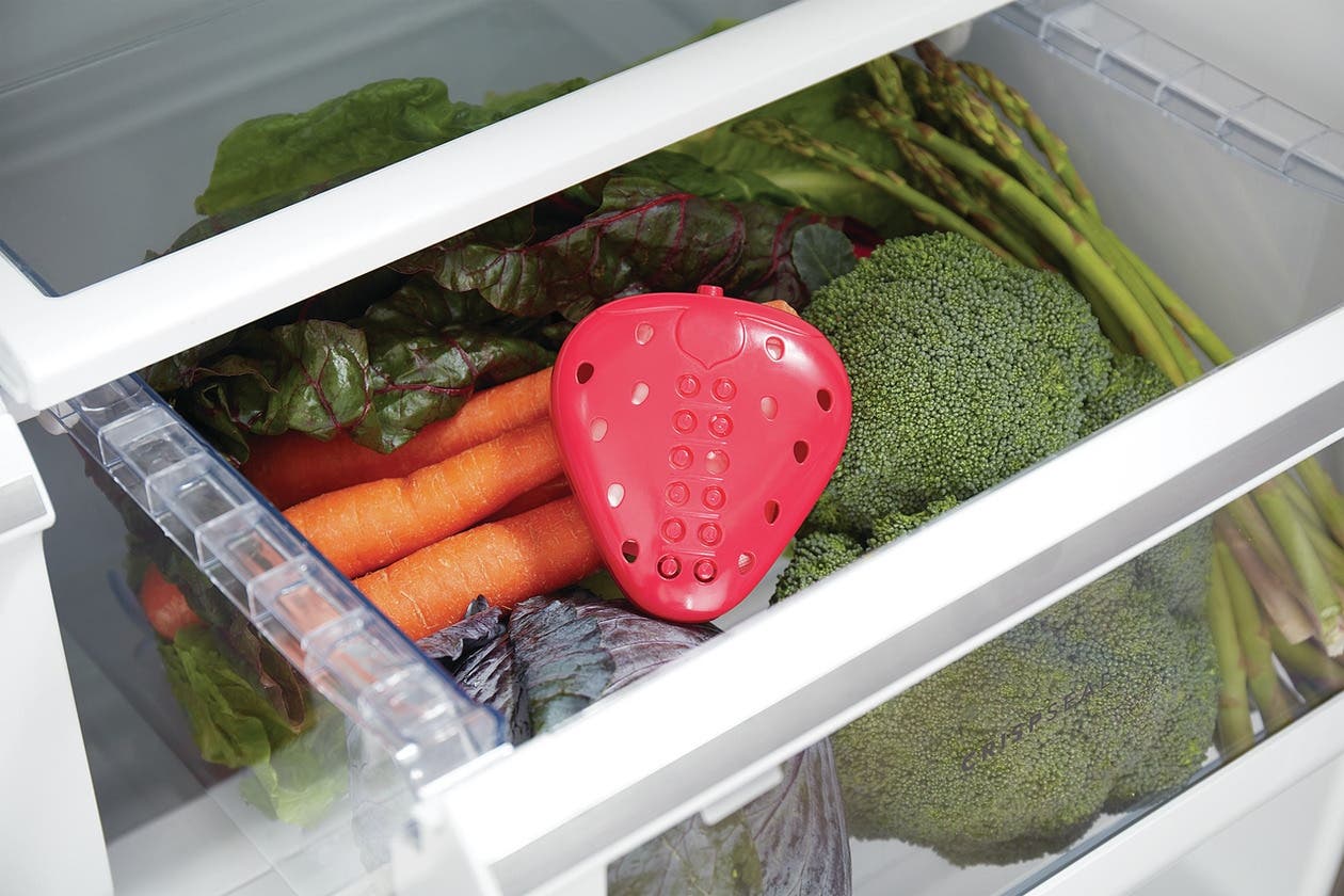 Frigidaire FRUFVS Helps Maintain Fresher Tasting Produce