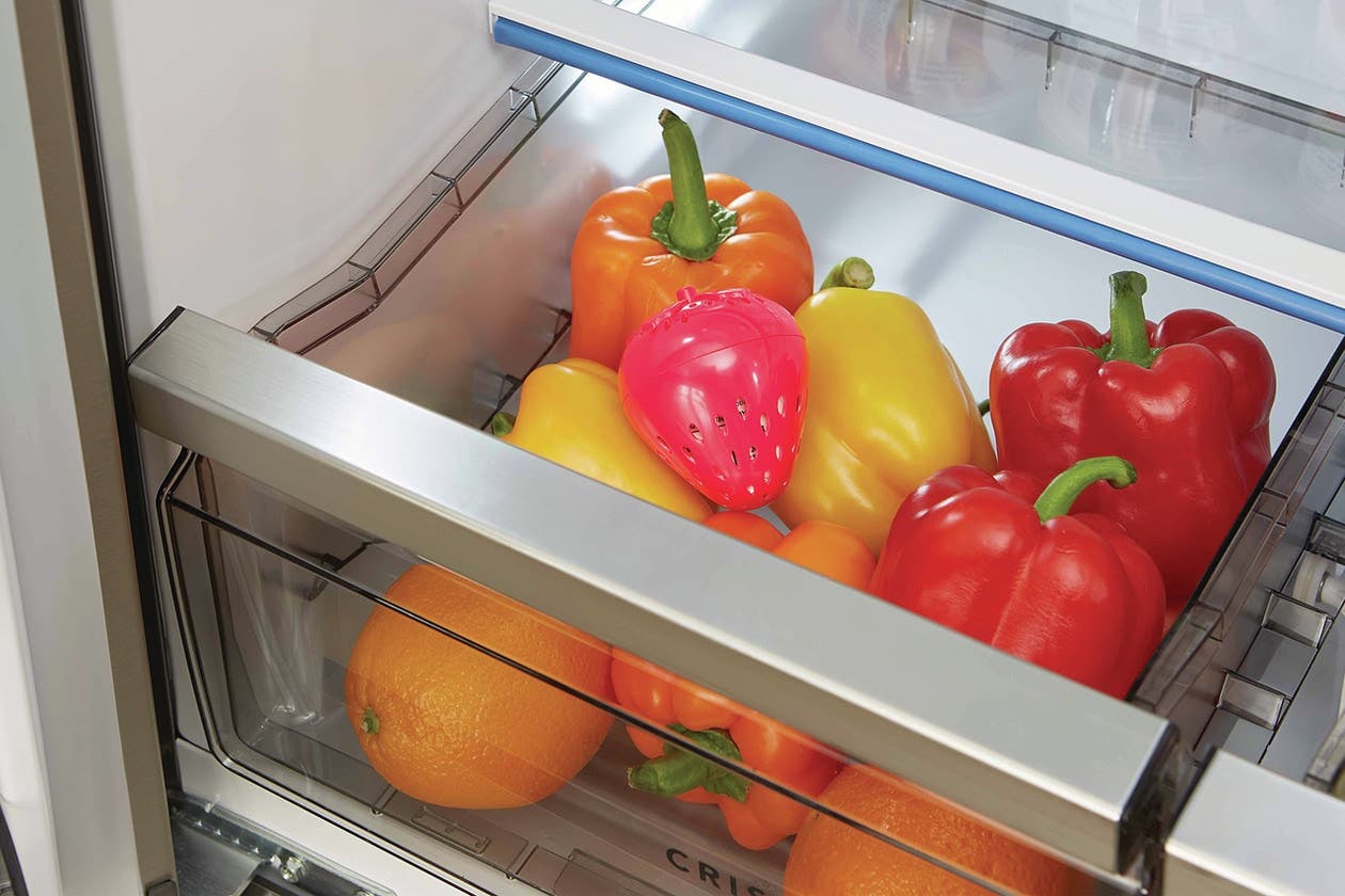 Frigidaire FRPFUFV2 Extends Life Of Fruits And Vegetables.