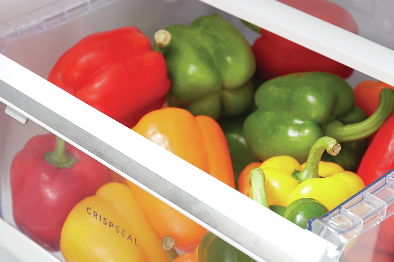 Frigidaire FRPAPKRF Reduces Food Waste & Saves Money
