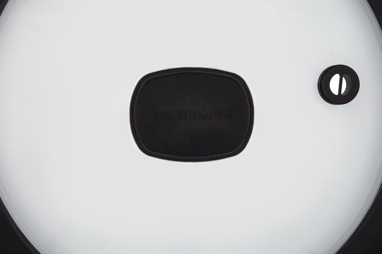 Frigidaire FRIGSPLAT Designed With Vent To Reduce Steam