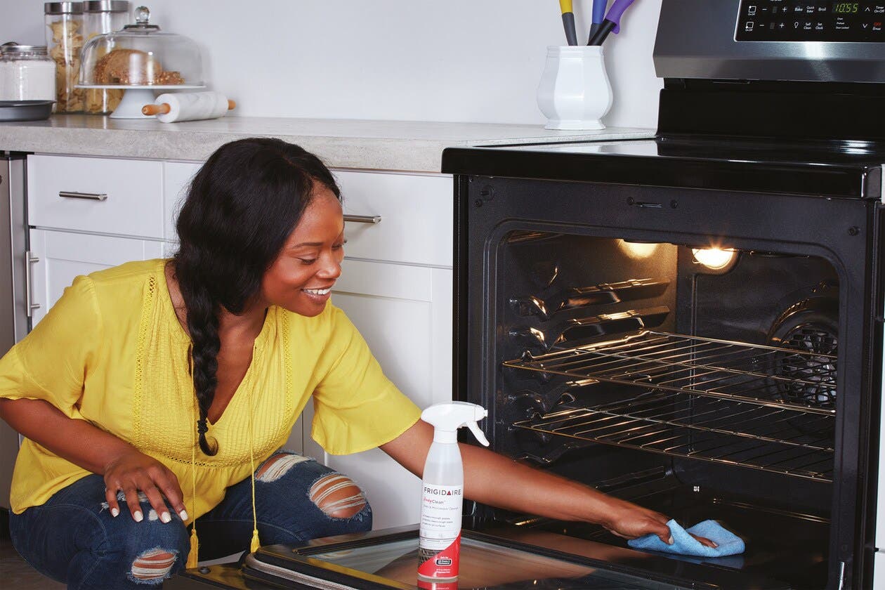 Frigidaire 10FFCLEN02 Readyclean™ Oven & Microwave Cleaner