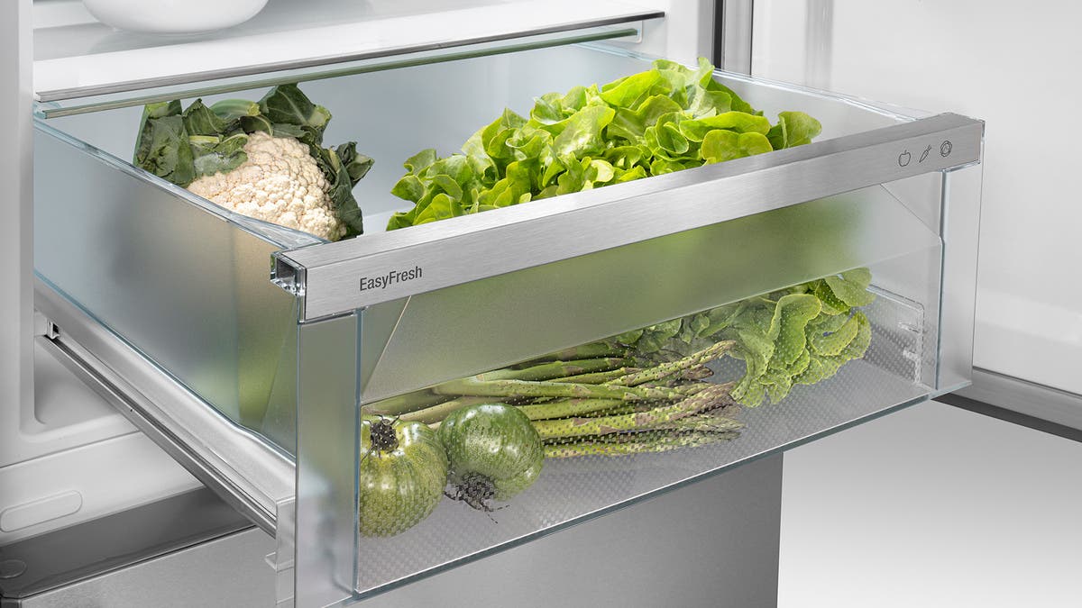 Liebherr C7540IM The Guarantee Of Market Freshness In The Home Is Our Easyfresh Drawer. Whether It,s Unpackaged Vegetables Or Fruit, This Ensures Optimal Storage For Everything. Thanks To The Air-tight Closure, The Food Causes The Humidity In The Safe To Rise. This K