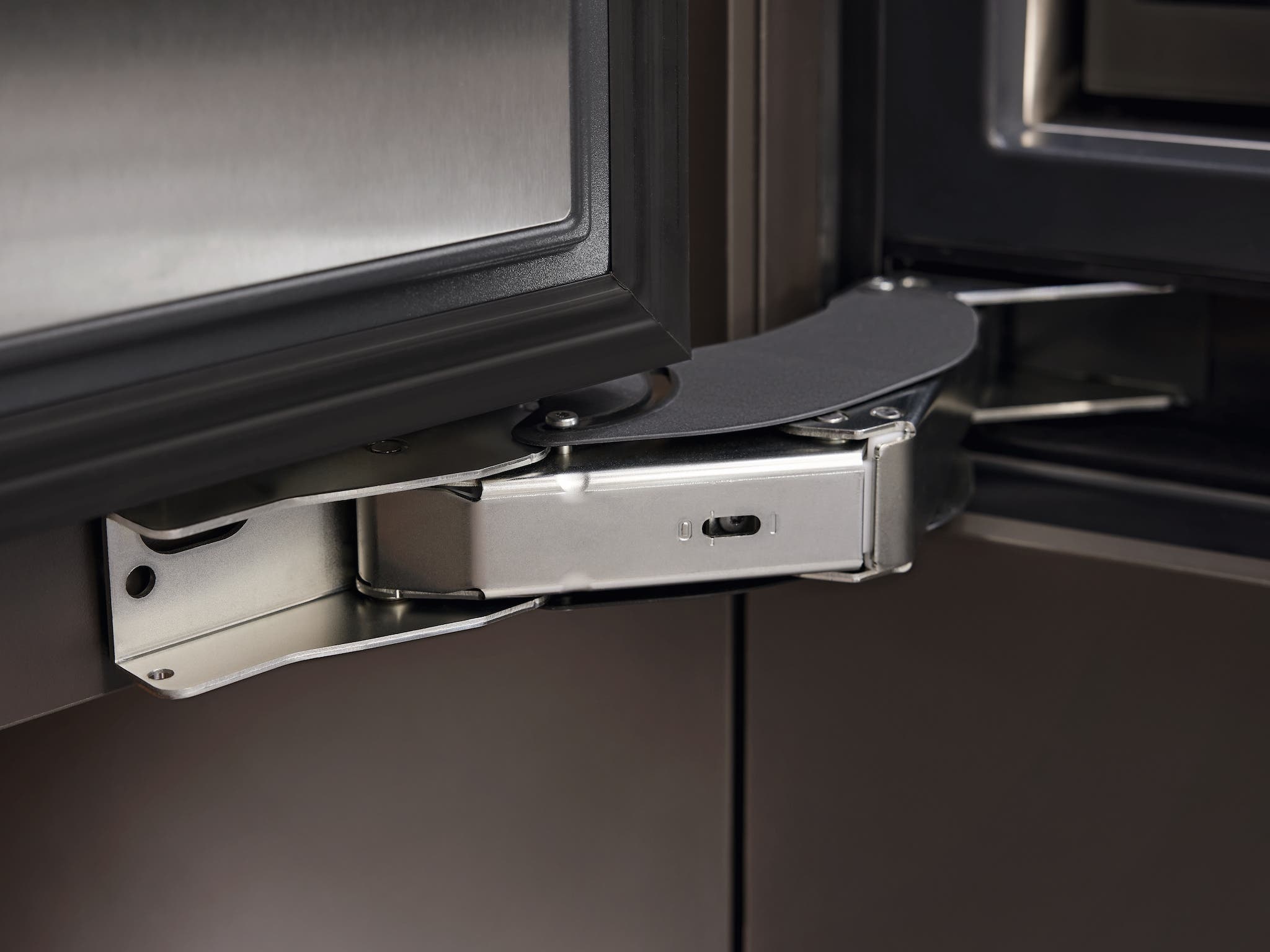 Miele KFMC3846L Maxload Hinge