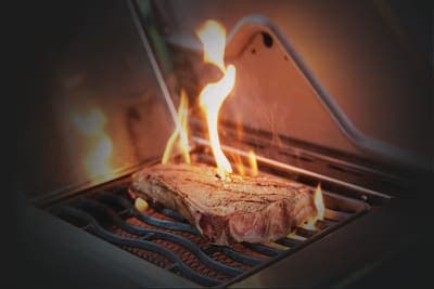 Napoleon PRO665VXRSIBNSS Infrared Sizzle™ Zone Side Burner