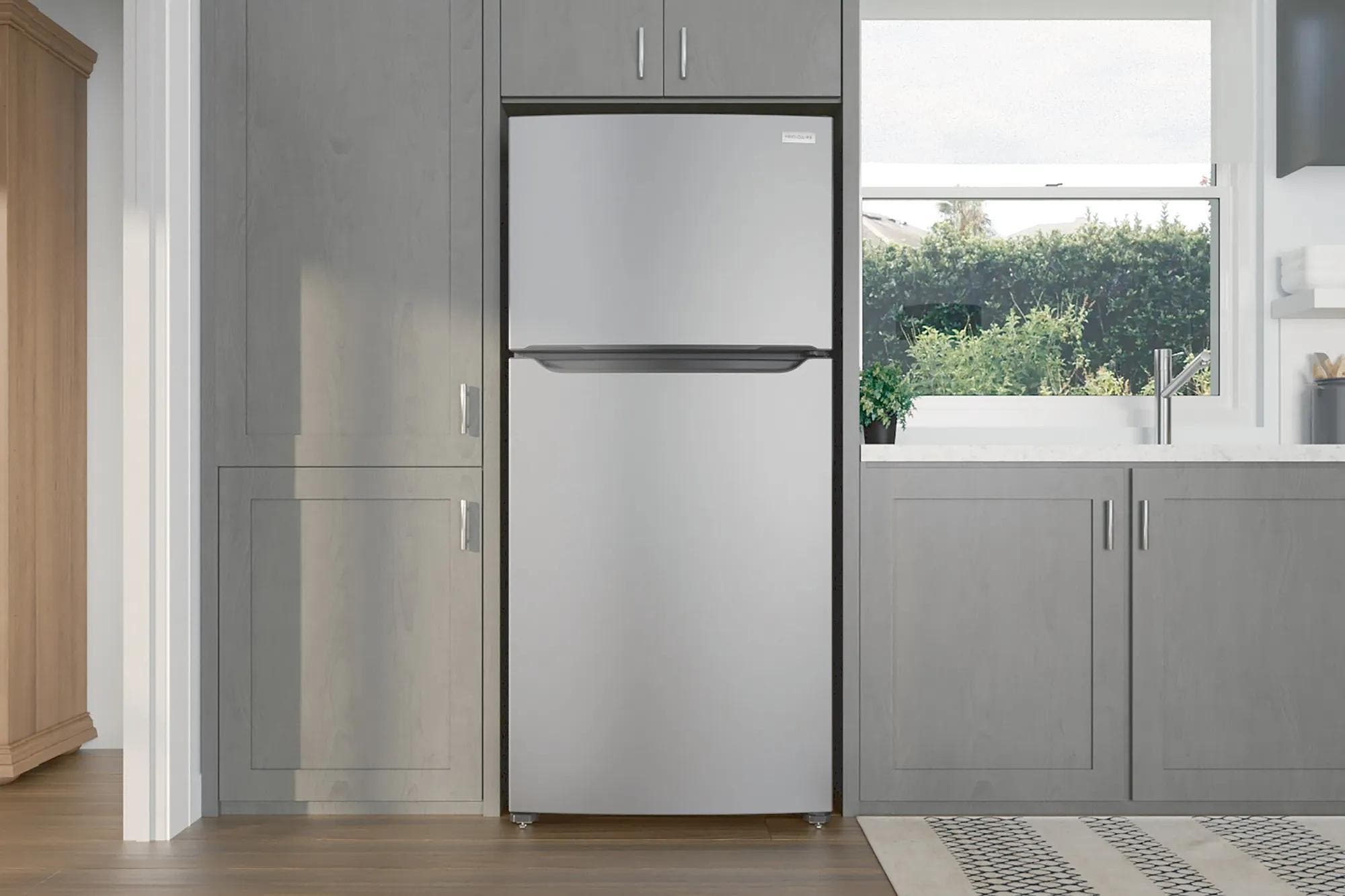 Frigidaire FFHT2045XS More Capacity, Fits The Same Cutout