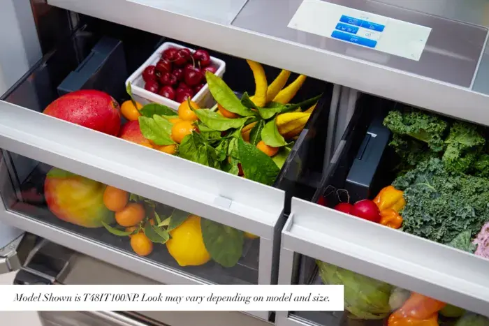 Thermador T48BT122NS Thermafreshr Drawers Keep Fruits And Vegetables Fresh