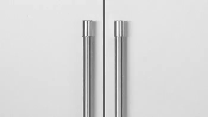 Thermador T42BT122NS Stainless Steel Panel With Professional Handle