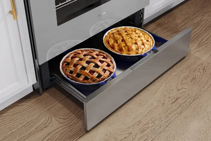 Thermador MRI304DL Warming Drawer Keeps Food Ready To Eat