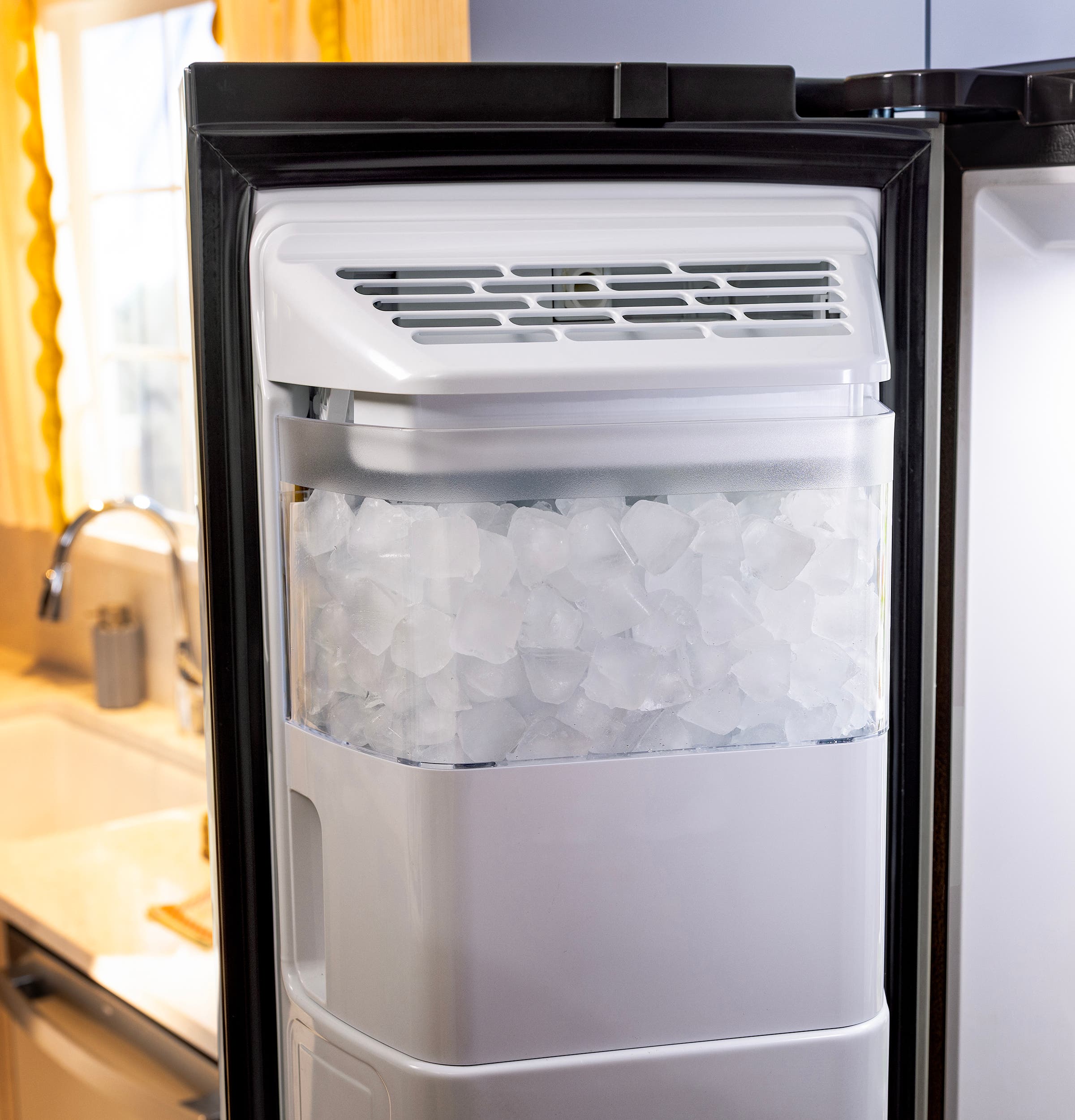 GE GZS24NYYFS In-door Icemaker