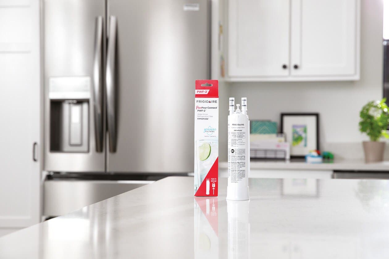 Frigidaire FRIGCOMBO9 Make Safer Water Second Nature