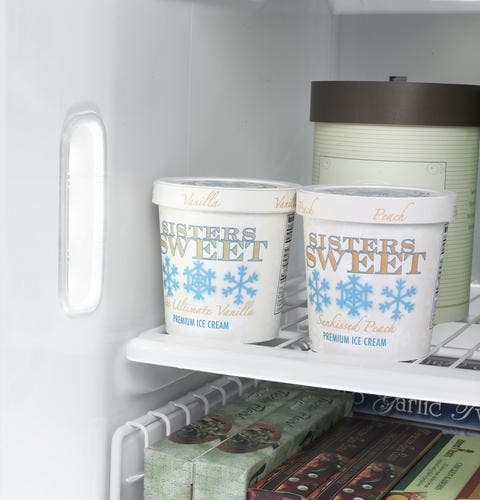 GE PSS28KSHSS Angled All Led Lighting In Fresh Food And Freezer