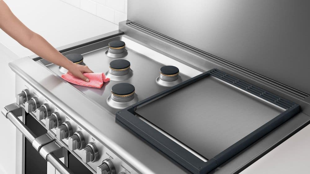 Fisher Paykel RGV2486GDLN Easy To Clean