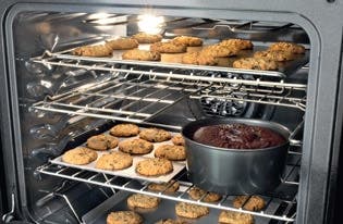 Frigidaire FFEF3009PW Bright Lighting