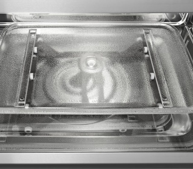 Maytag MMV5220FZ WideGlide(TM) Tray