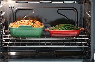 Frigidaire FFEW3025PS Even Baking Technology