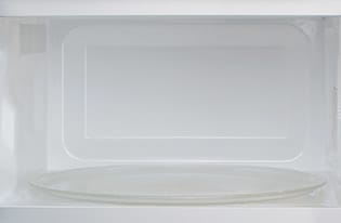 Frigidaire FGMO206NTD Fits-More Microwave