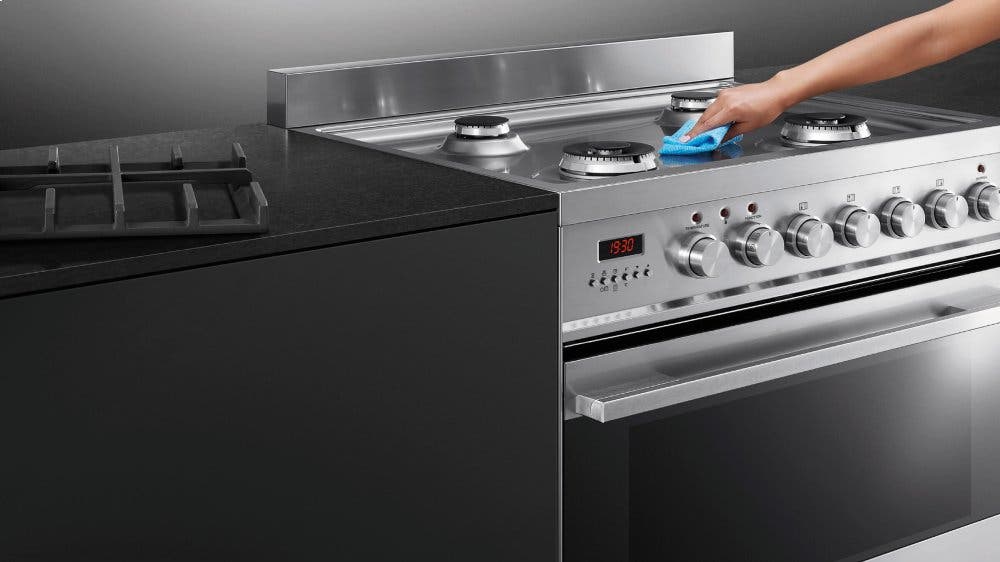 Fisher Paykel OR30SDPWGX1 Self cleaning