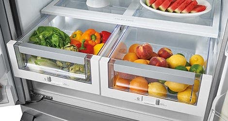 Electrolux EI23BC32SS Crisper Drawers keep fruits and veggies at their most delicious.