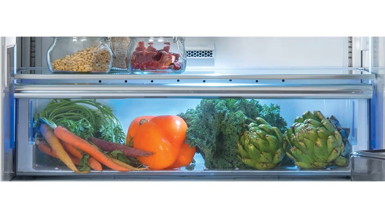 Blomberg BRFB1822SSN Blue Light Technology