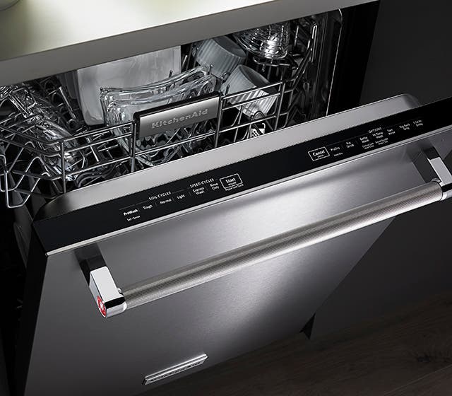KitchenAid KDTE104ESS Concealed Controls