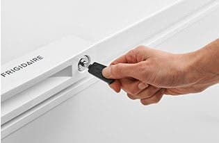 Frigidaire FFFC20M4TW Lock with Pop-out Key