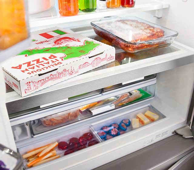 Whirlpool WRF993FIFM Platter Pocket
