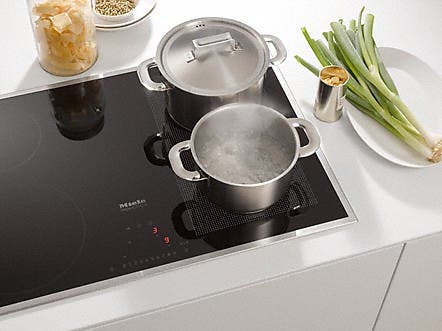 Miele KM6360 Versatile Cooking Zone Configuration
