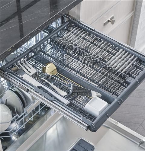 Monogram ZDT985SINII Full-extension, Adjustable Third Rack With Premium Slides
