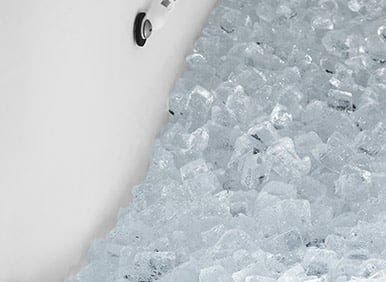 Electrolux UR15IM20RS Crystal-Clear Ice Cubes