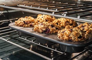 Frigidaire FGEF302TPF Even Baking Technology