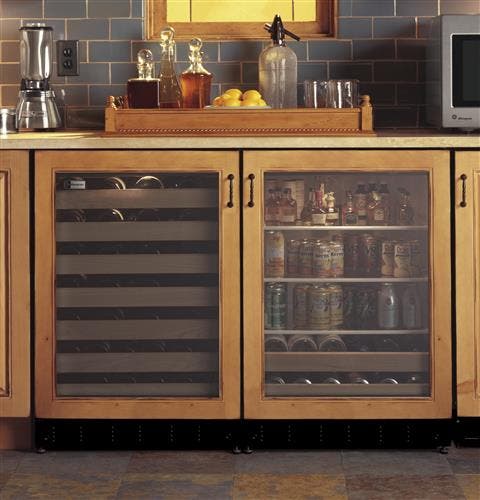Monogram ZDWI240HII Reversible Door Swing