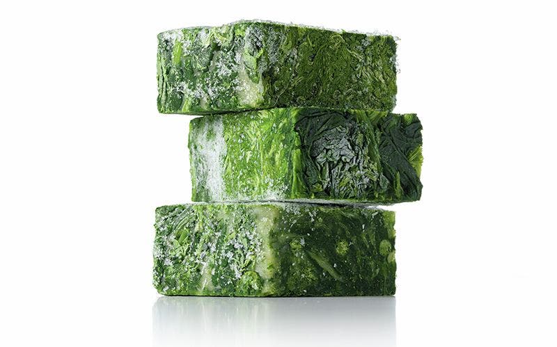 Bosch B36IT800NP Protects frozen food from defrosting.