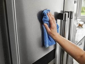 Maytag MFF2055FRB Fingerprint Resistant Stainless Steel
