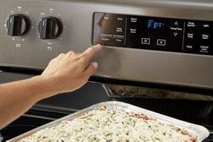 Whirlpool WFE505W0JS Frozen Bake technology