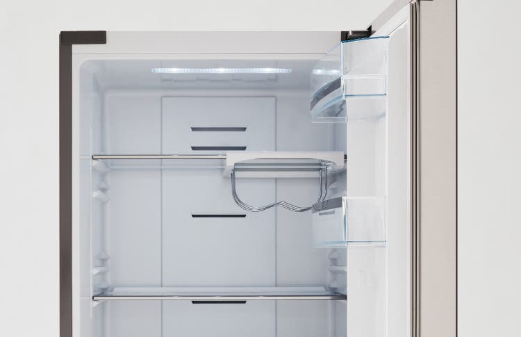Bertazzoni REF24BMX Keeps food fresher longer
