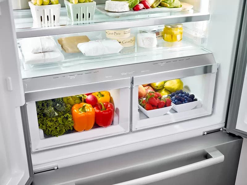 Bosch B36CL81ENG Full width chiller drawer