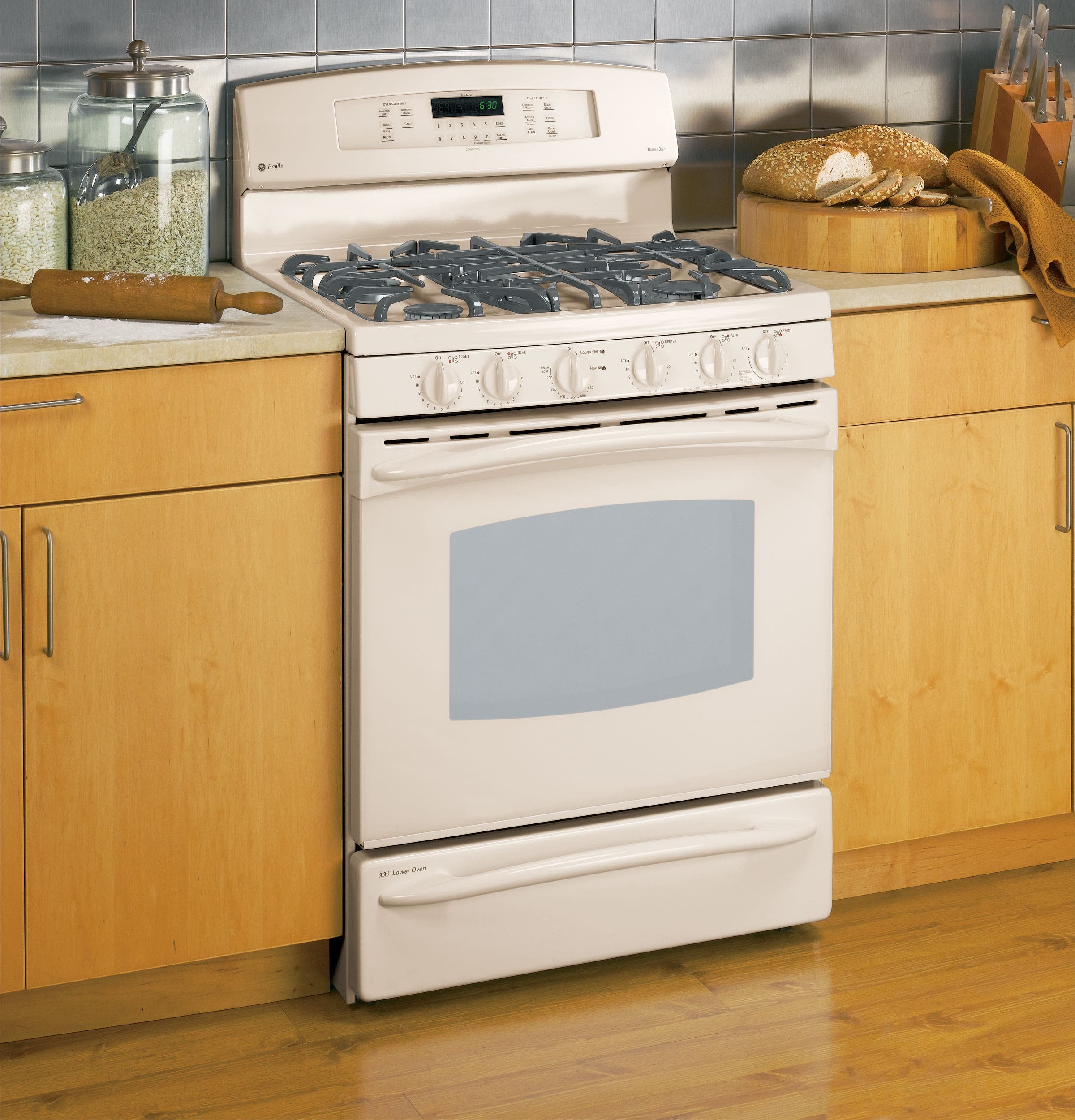GE P2B918DEMCC Bisque