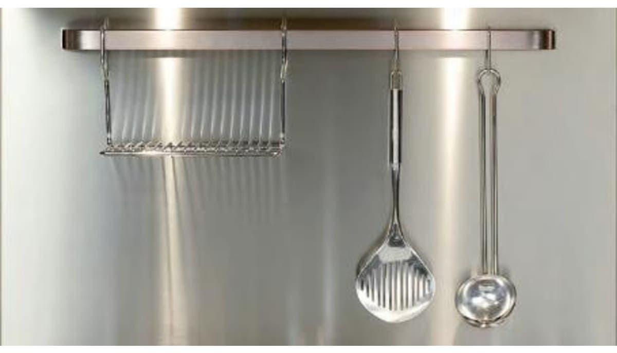 Back Splash with Ladles Bracket