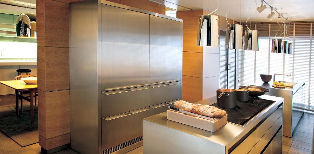 Sub Zero 736TCI With Automatic Ice Maker