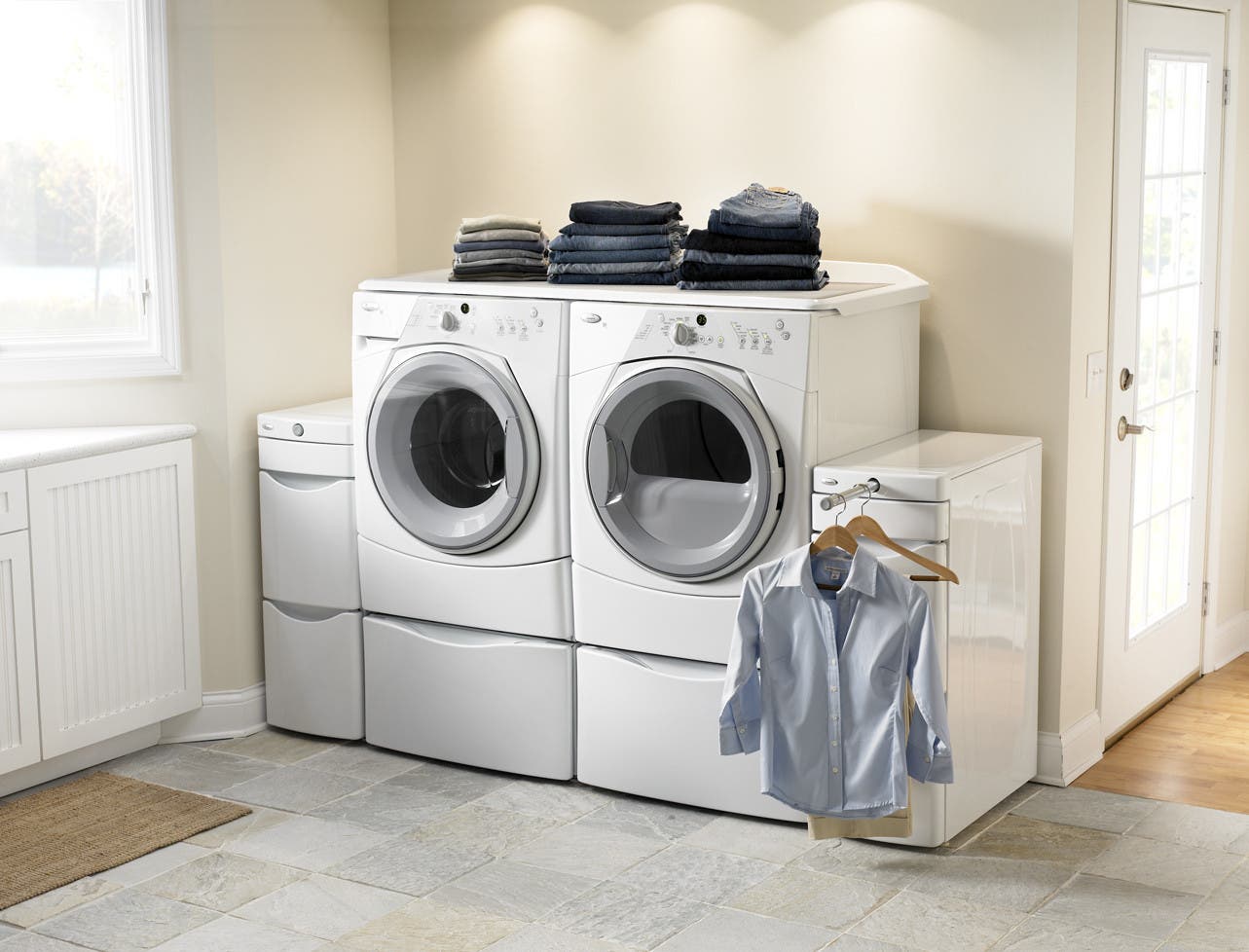 Whirlpool WFW8400TW White with Grey Accents