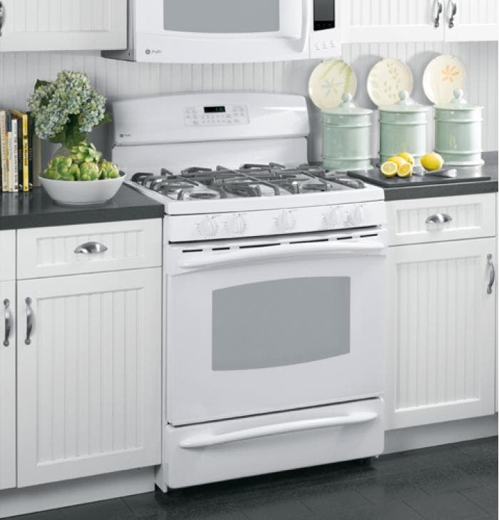 GE PGB908DEMWW White