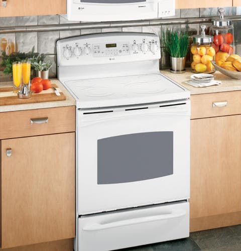 GE JB900TKWW True White
