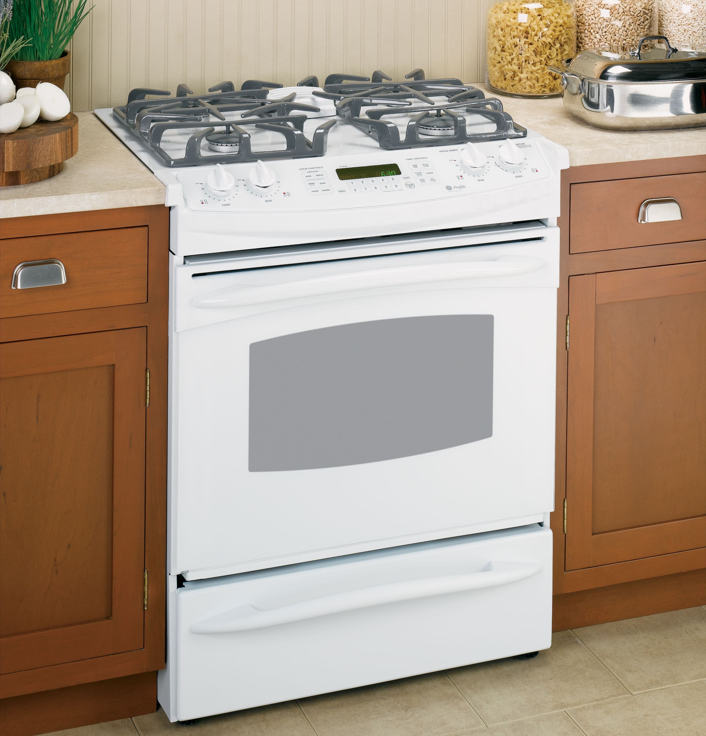 GE PGS968TEMWW True White