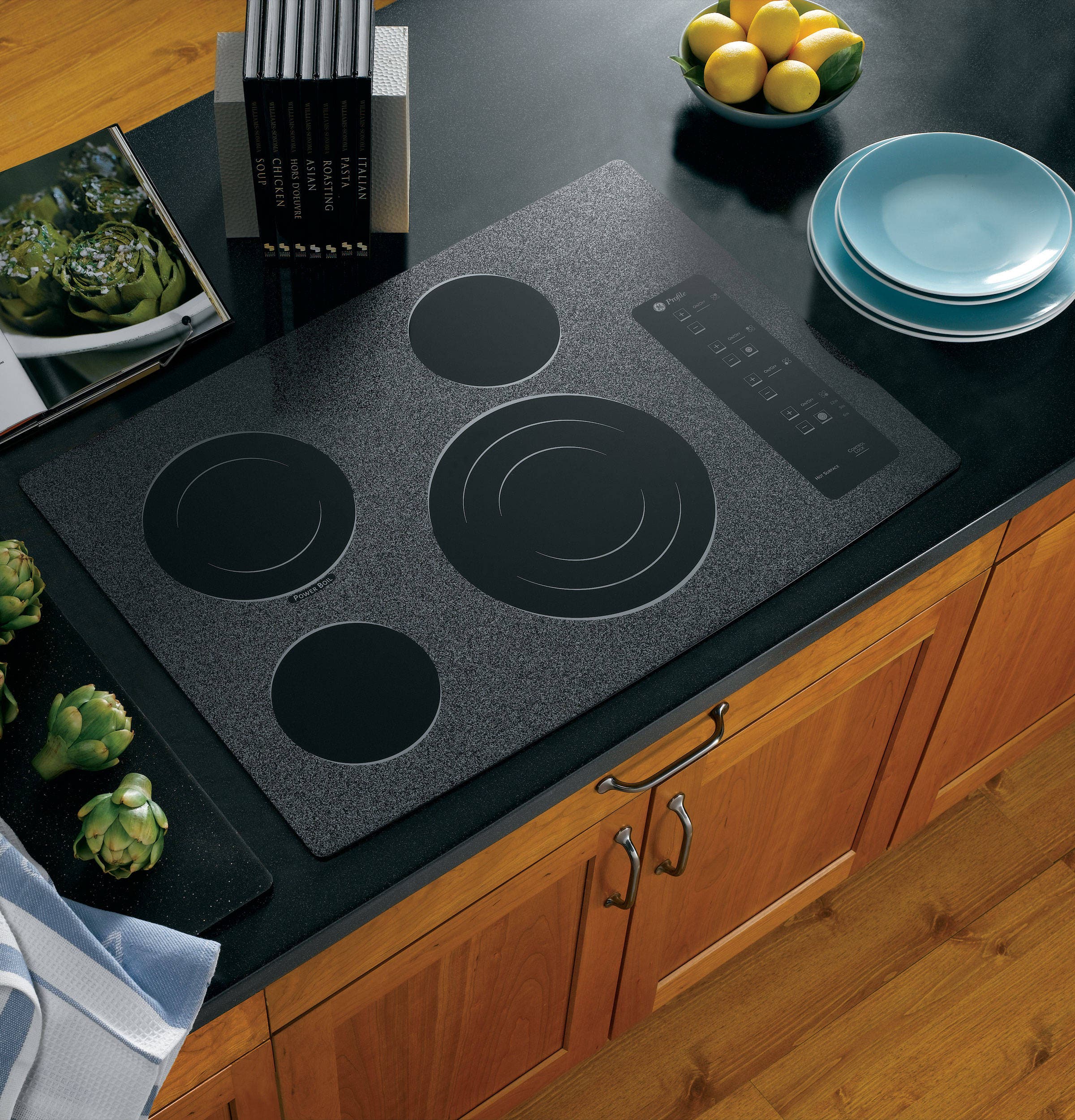 GE PP945WMWW White Pattern on Black Surface