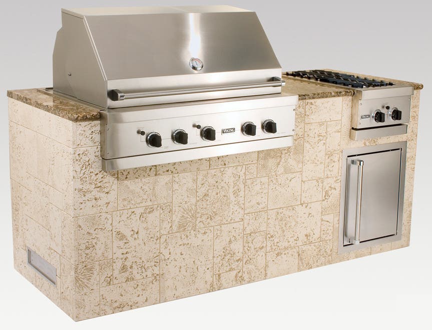 Viking OMI07202VKKL Keystone with Giallo Granite Top