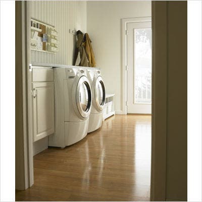 Whirlpool WFW9400SW White with Brushed Chrome Accents