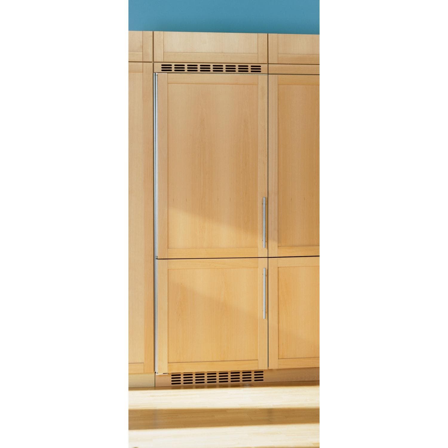 Liebherr CI1651 Left Hand Door Swing, With Ice Maker